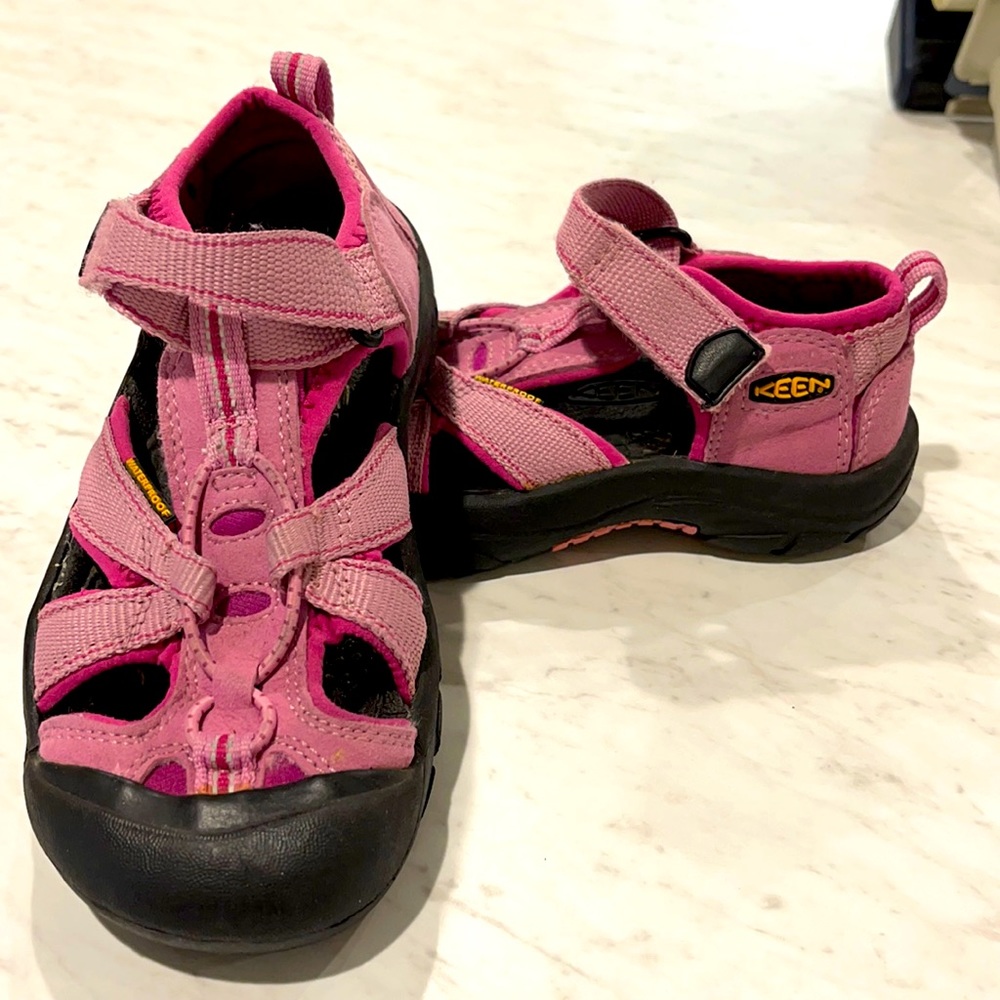 Size 2Y Keen Waterproof